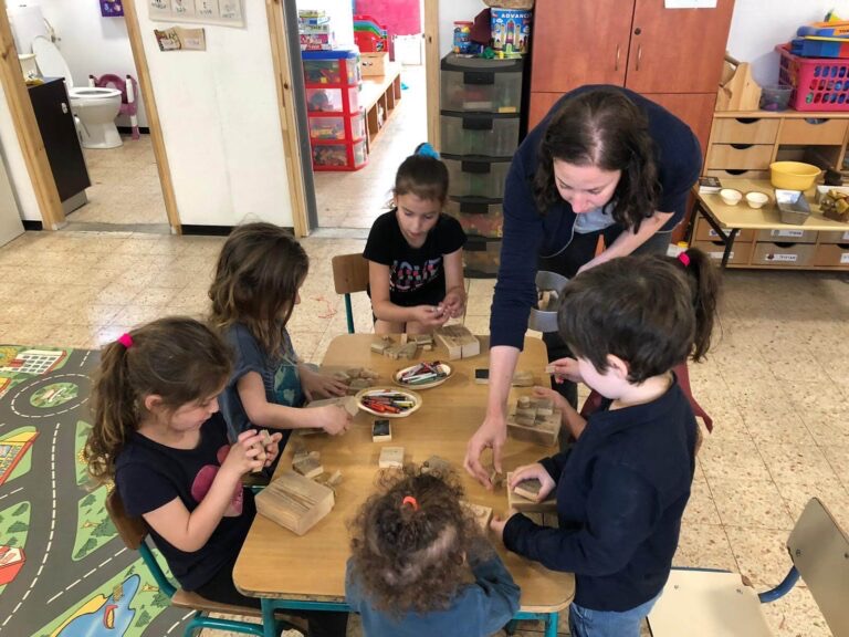 Making with children around a table